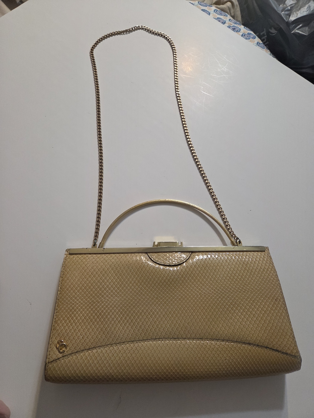 Elegant Cream Glazed Leather Top-Handle Shoulder Bag